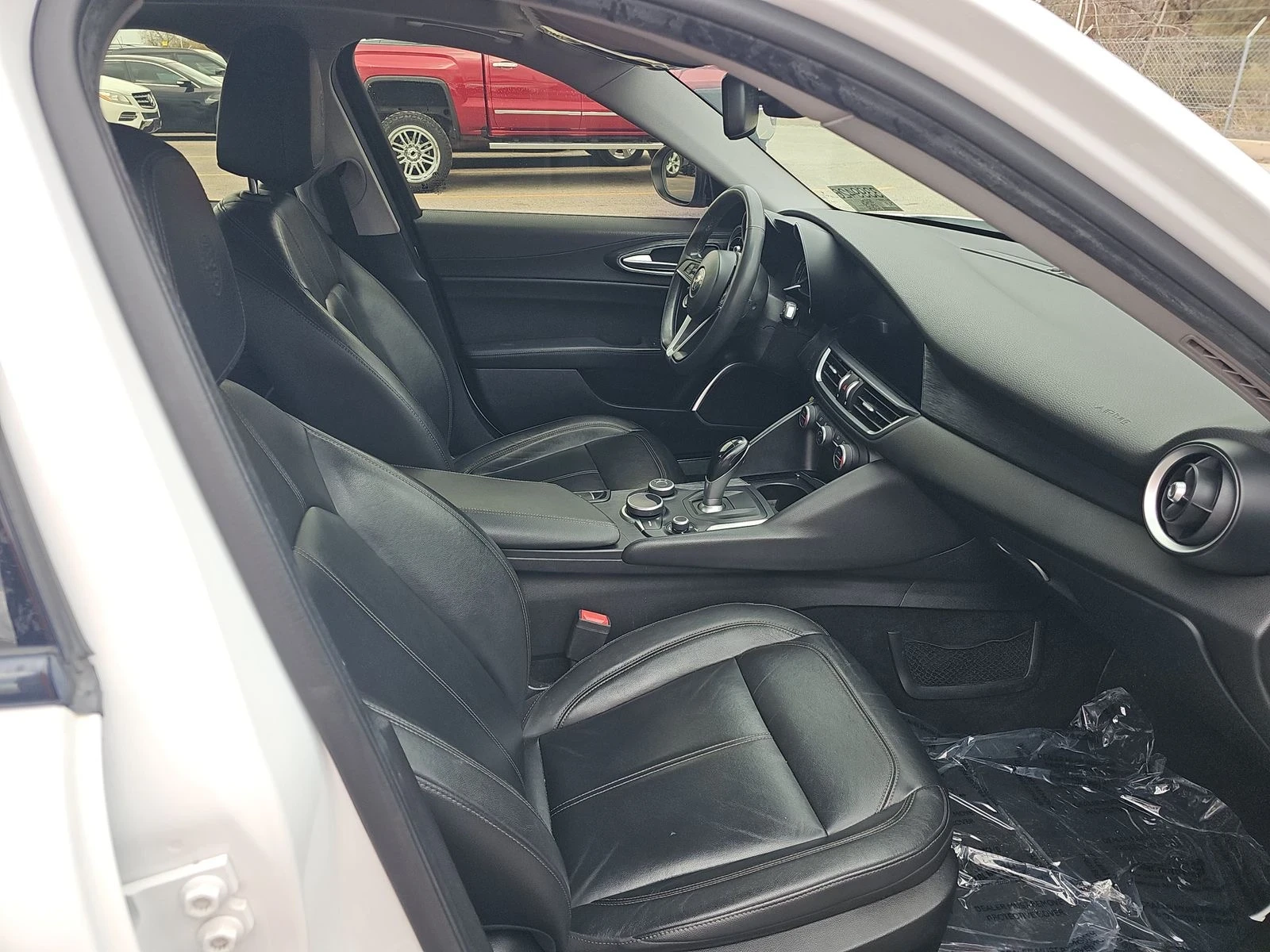 Alfa Romeo Giulia Q4 - изображение 8