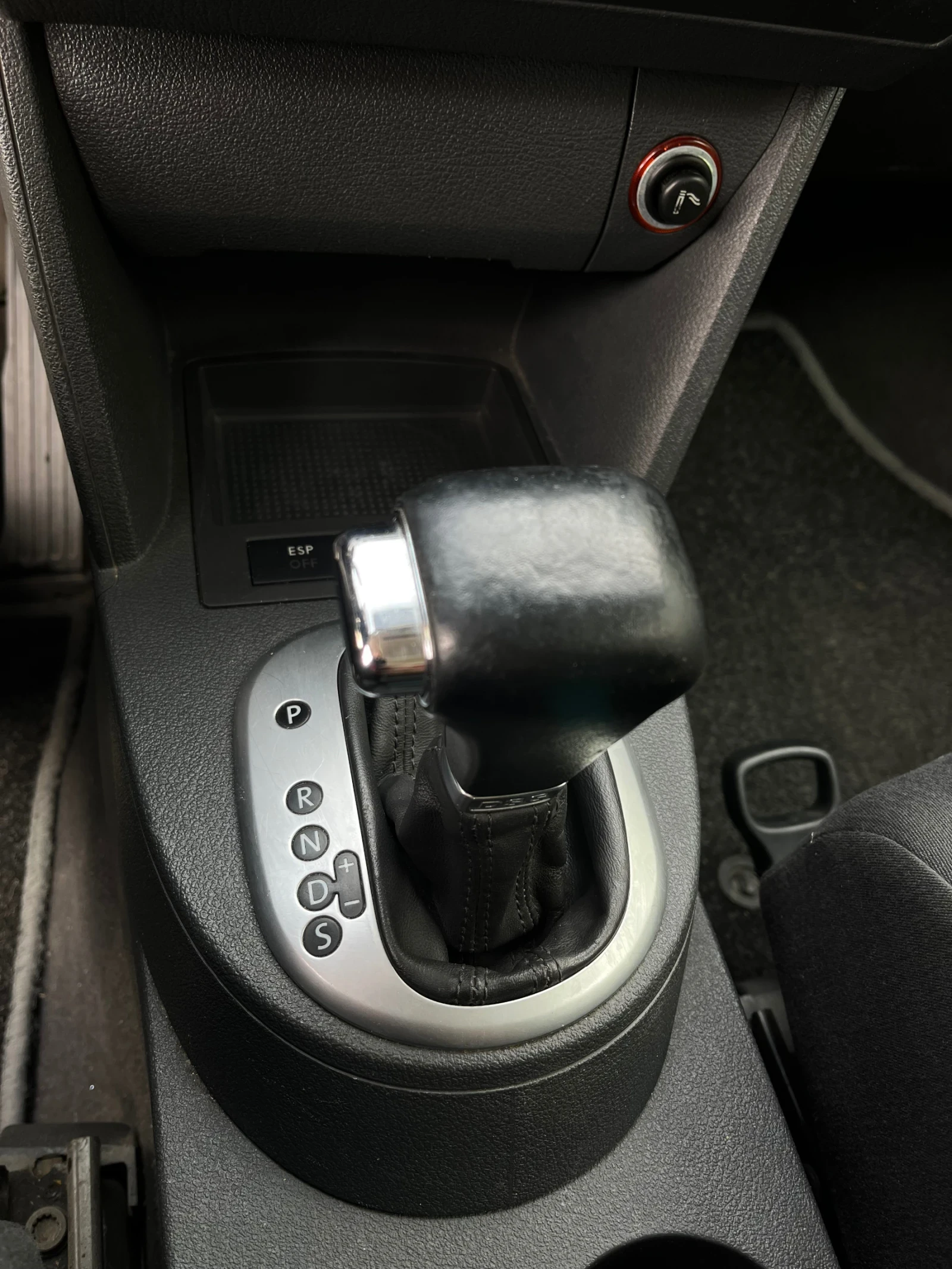 VW Touran 2.0 TDI - изображение 9