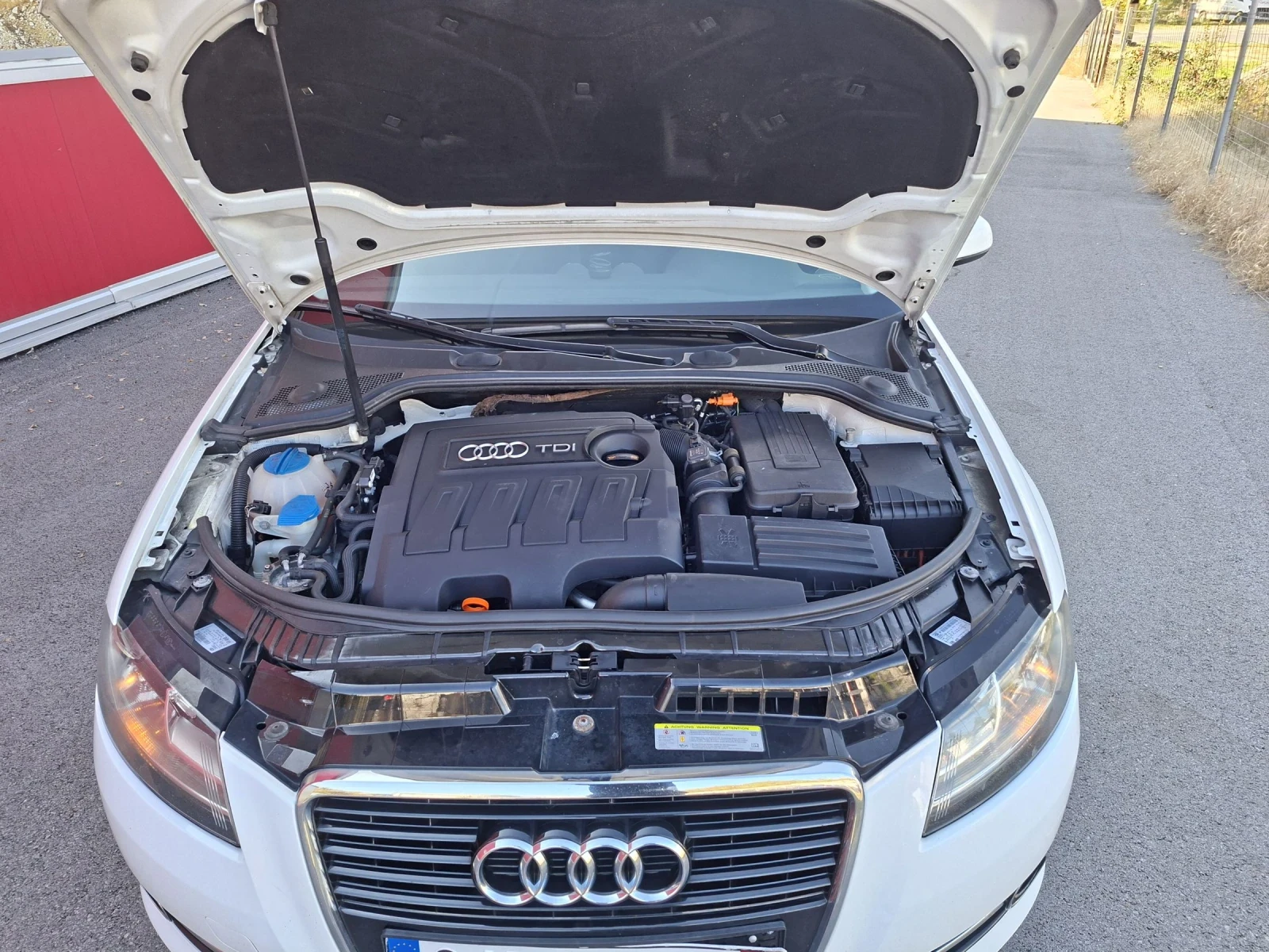 Audi A3 1.6 дизел 90к.с., снимка 16 - Автомобили и джипове - 54026994