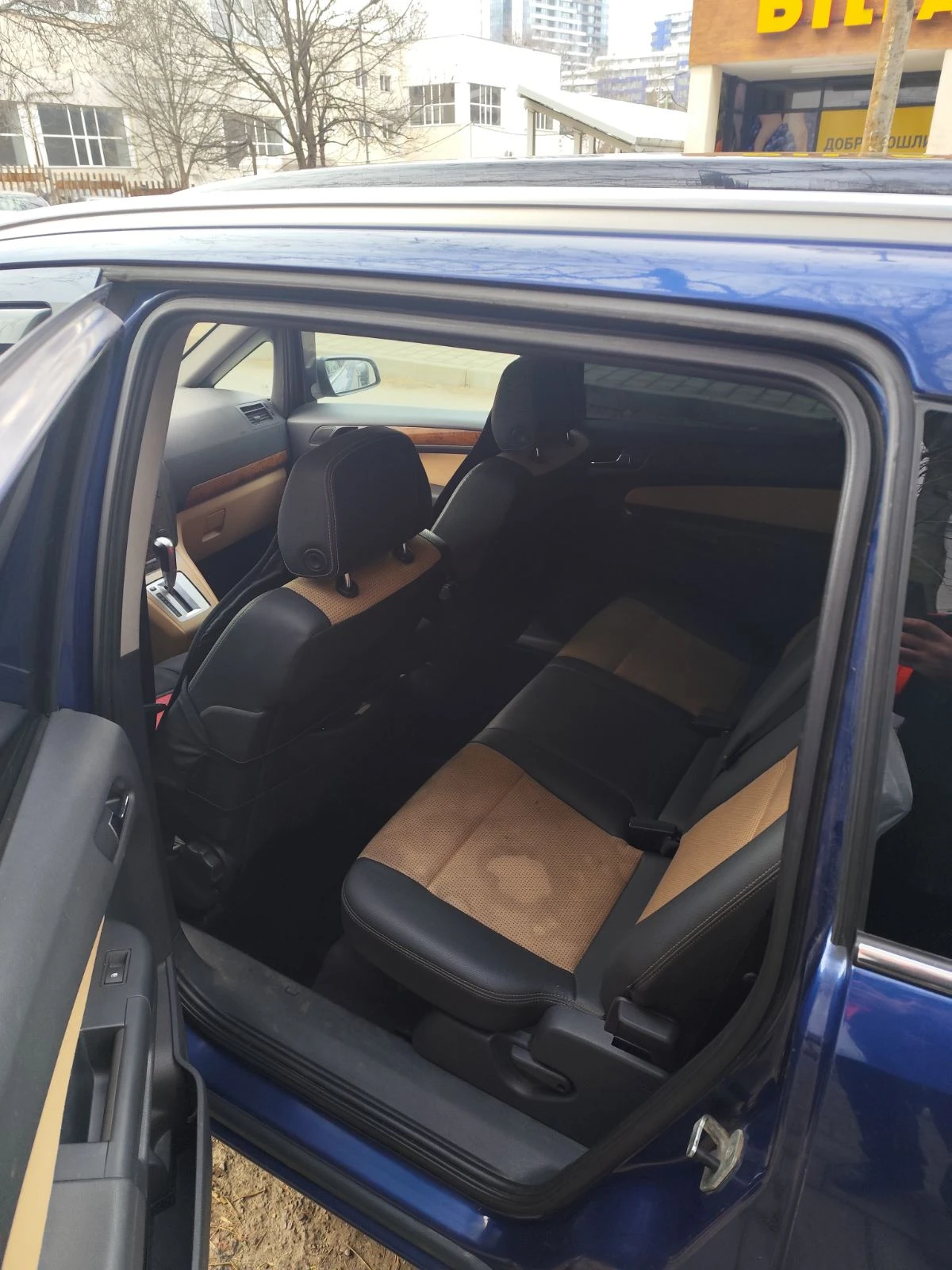 Opel Zafira 2.2 direct на части, снимка 8 - Автомобили и джипове - 54243376