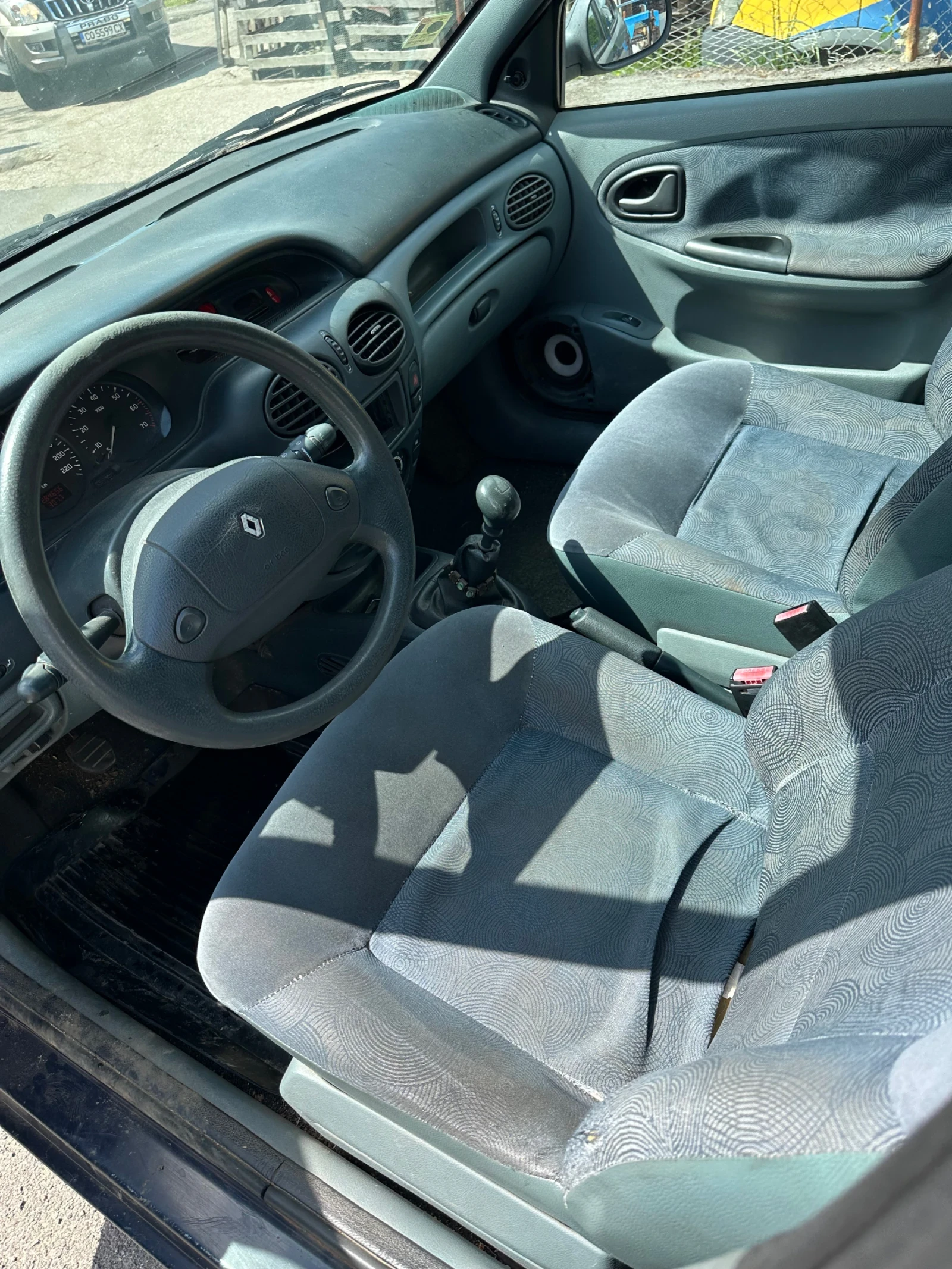 Renault Megane, снимка 10 - Автомобили и джипове - 54677932