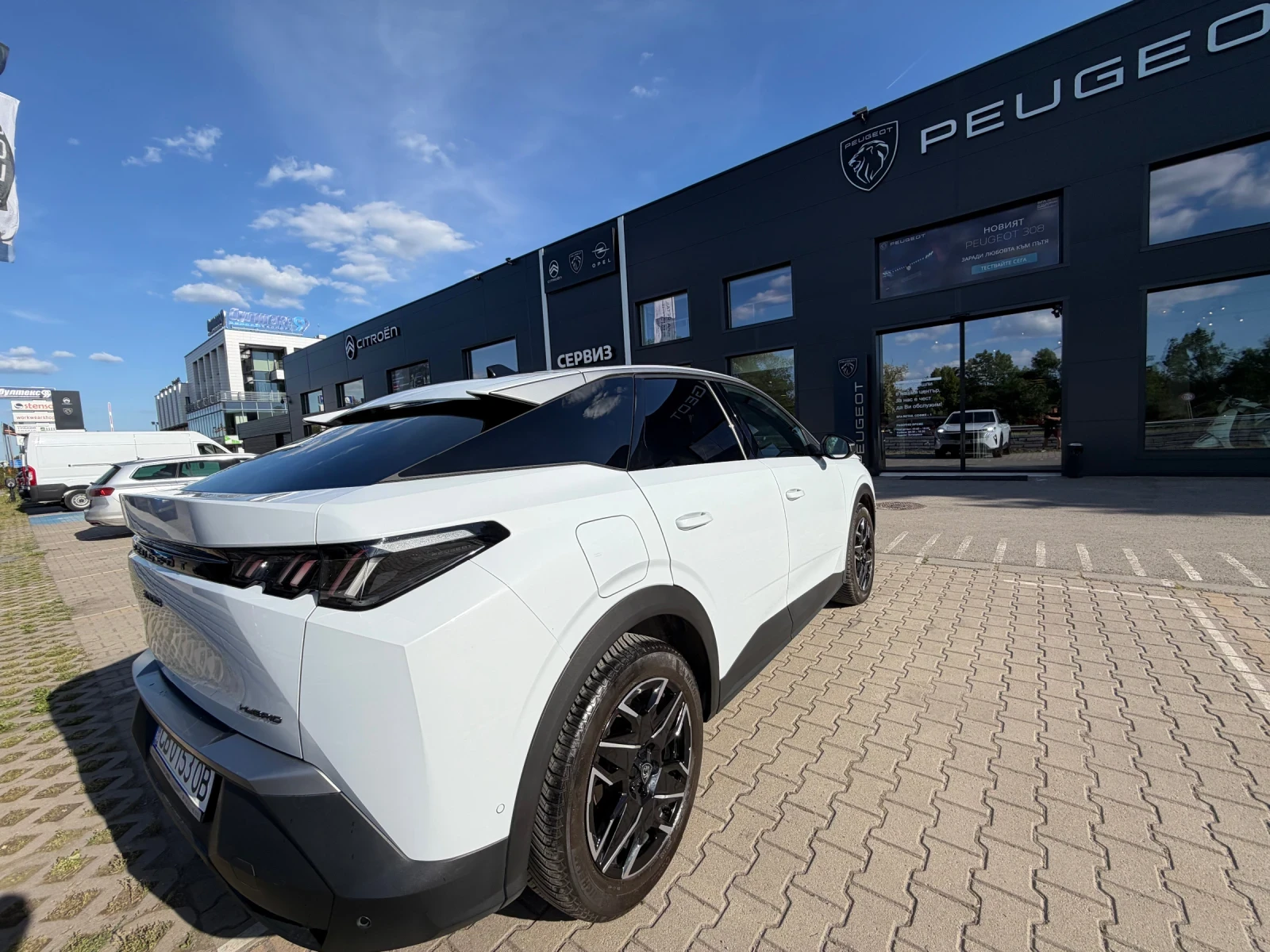 Peugeot 3008, снимка 8 - Автомобили и джипове - 54715329