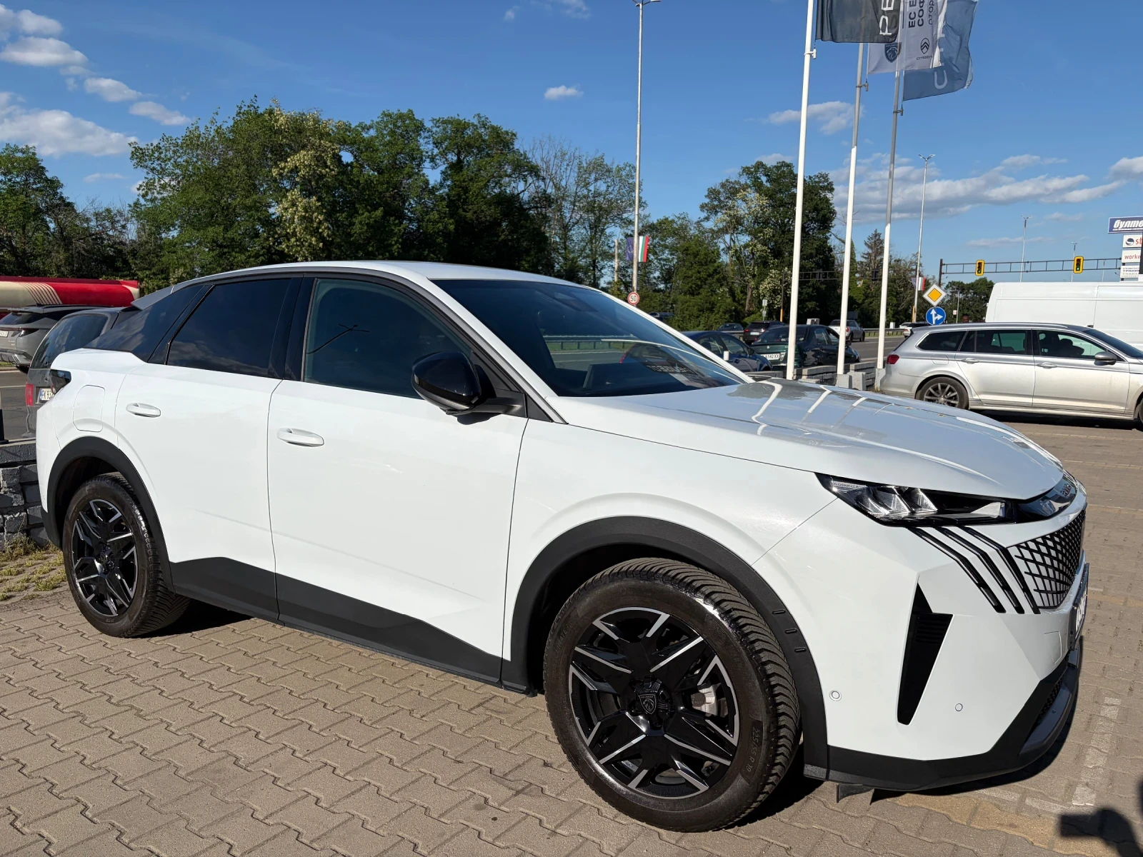 Peugeot 3008, снимка 2 - Автомобили и джипове - 54715329
