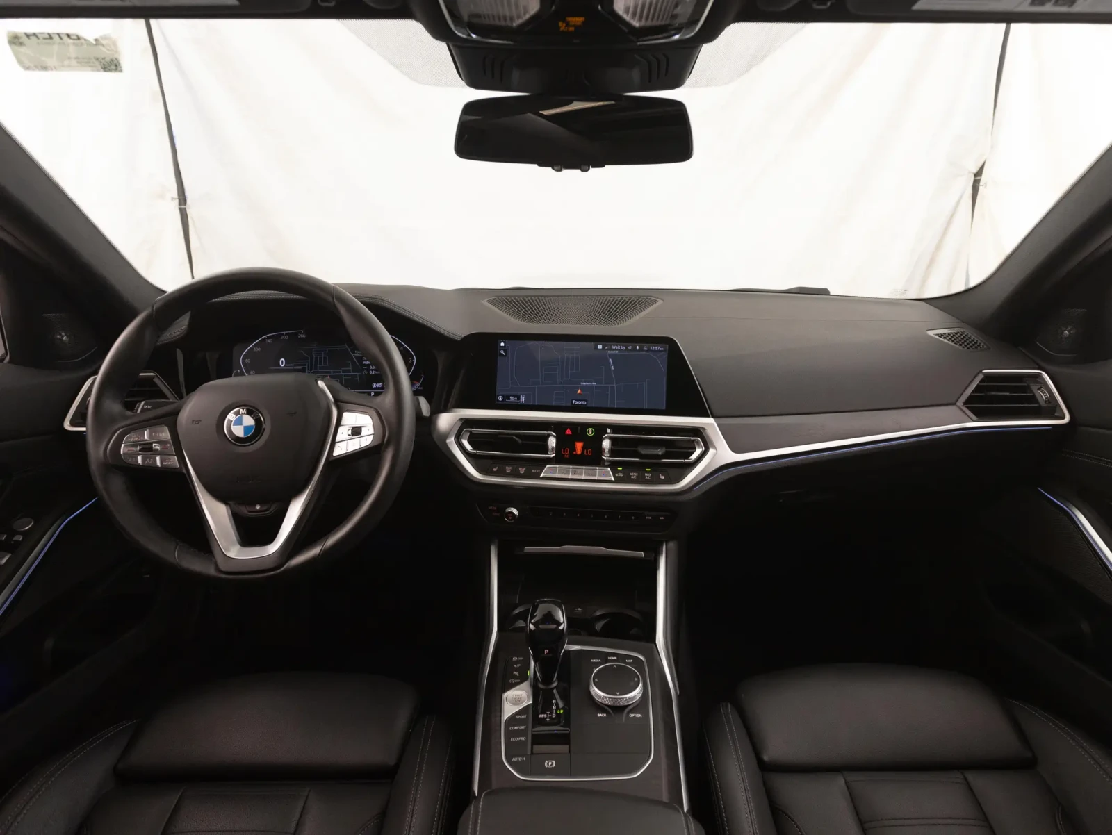 BMW 330 xDrive, снимка 11 - Автомобили и джипове - 55102725
