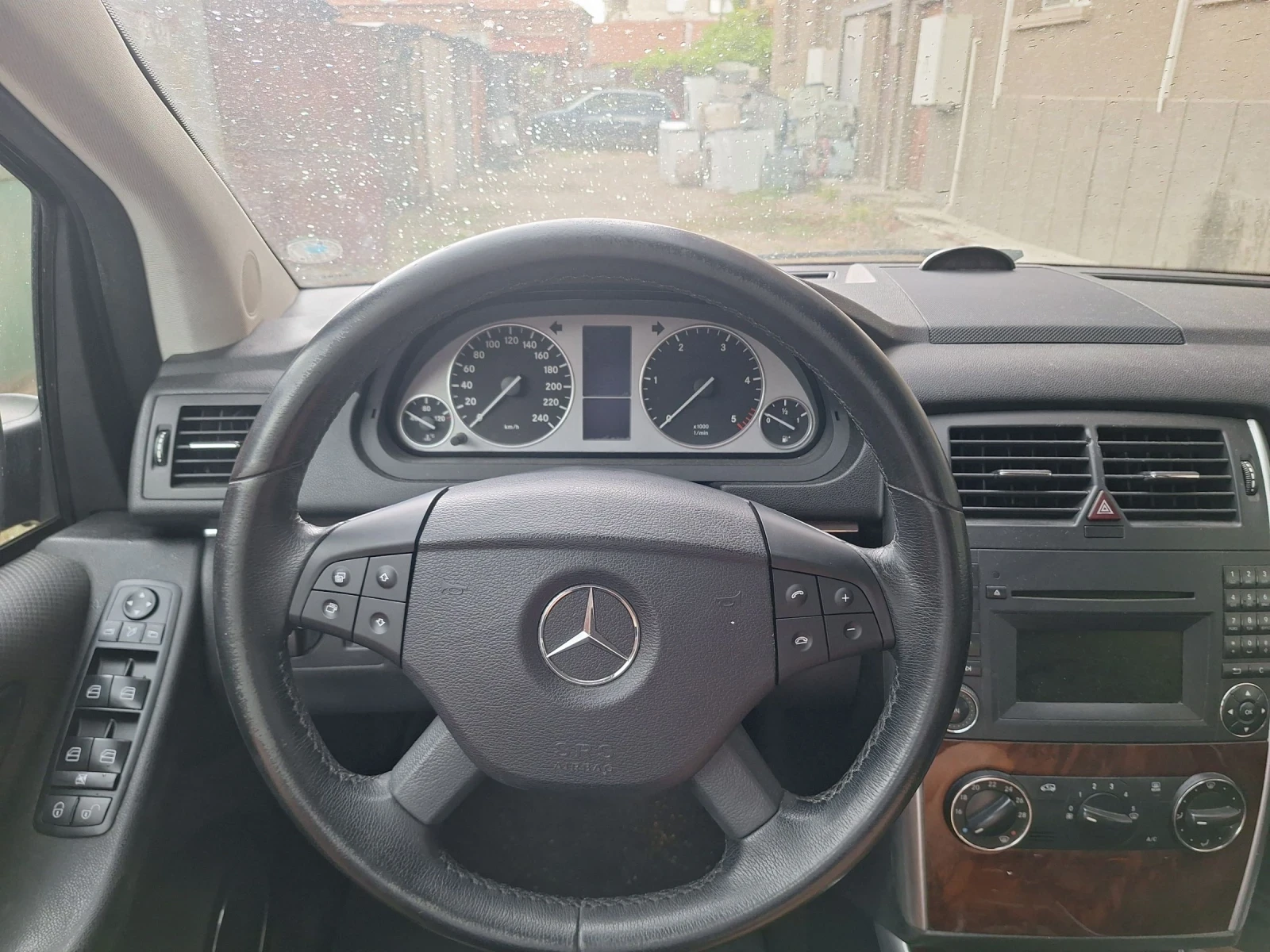 Mercedes-Benz B 200 Facelift, снимка 10 - Автомобили и джипове - 55407342