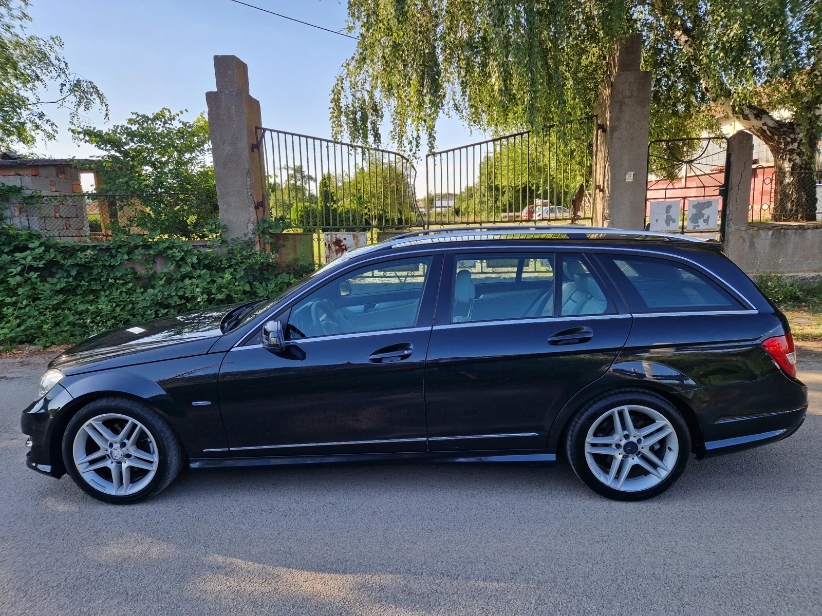 Mercedes-Benz C 220 Нов внос! 2.2 Avantgarde, снимка 8 - Автомобили и джипове - 55240331