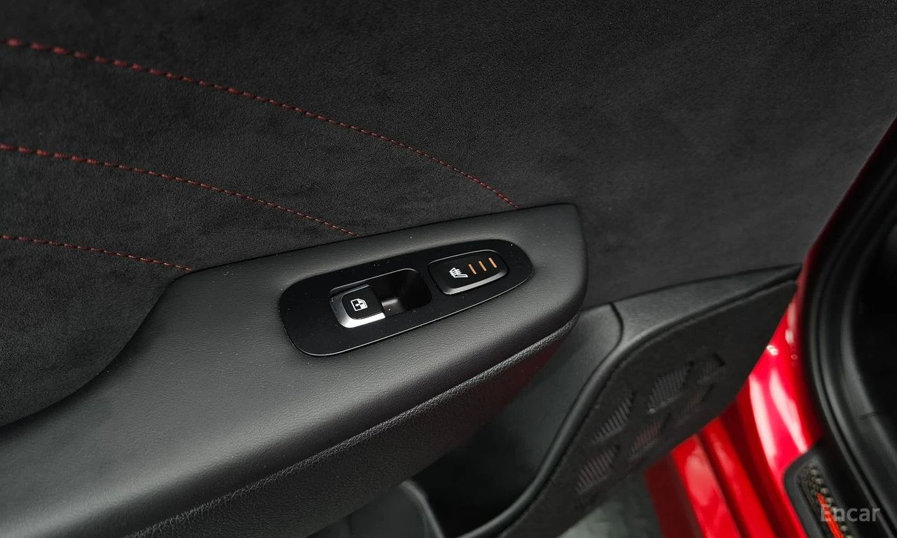 Kia Stinger 3.3 GT Masters AWD* DISTRONIC* 360 CAM* HEAD-UP* , снимка 16 - Автомобили и джипове - 55244701