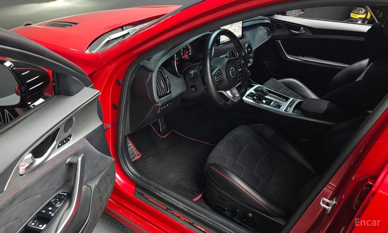 Kia Stinger 3.3 GT Masters AWD* DISTRONIC* 360 CAM* HEAD-UP* , снимка 6 - Автомобили и джипове - 55244701