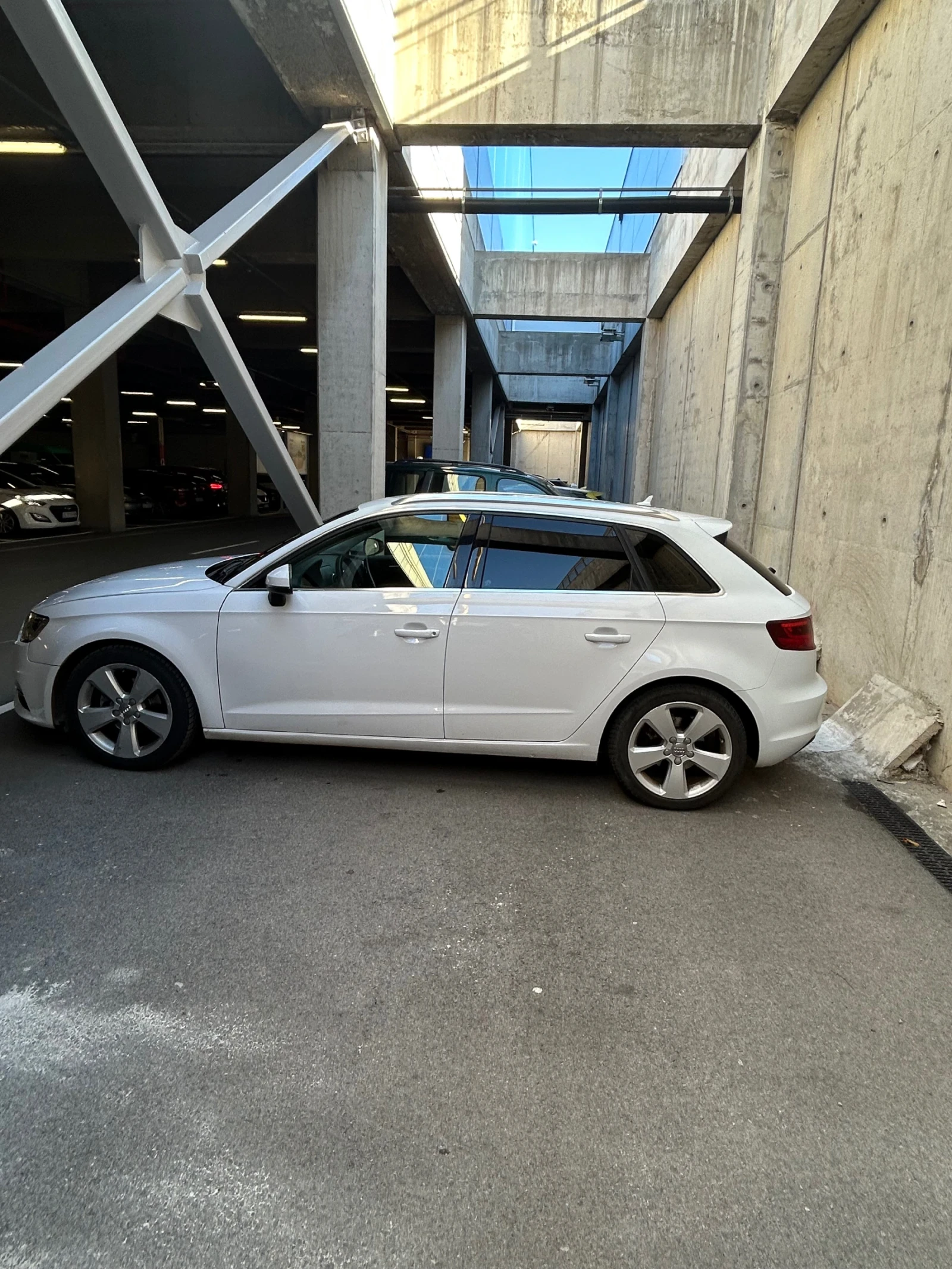 Audi A3 1.6 TDI, снимка 5 - Автомобили и джипове - 55590990