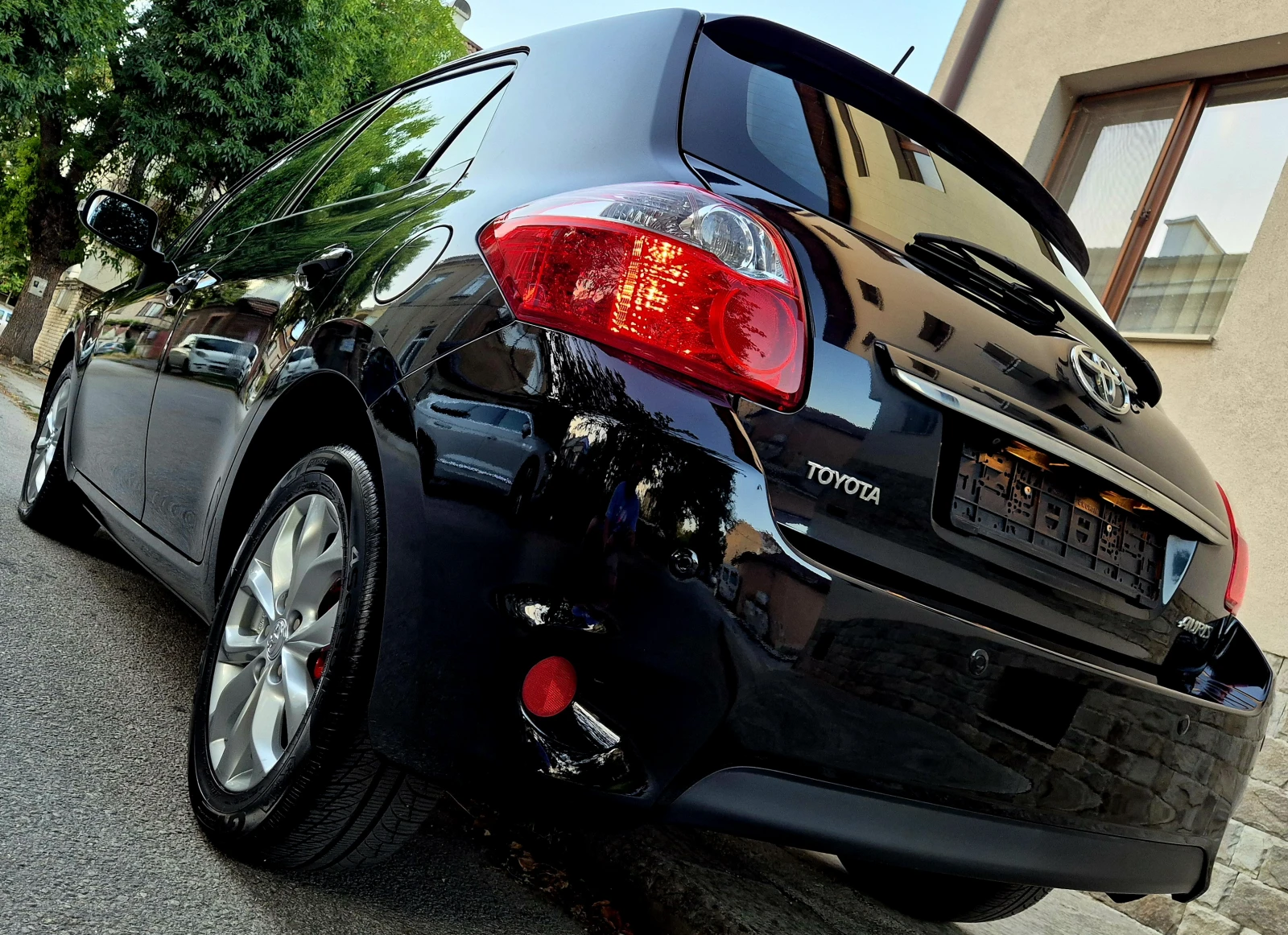Toyota Auris 1.6i-нави-6speed-верига-japan, снимка 5 - Автомобили и джипове - 55880034