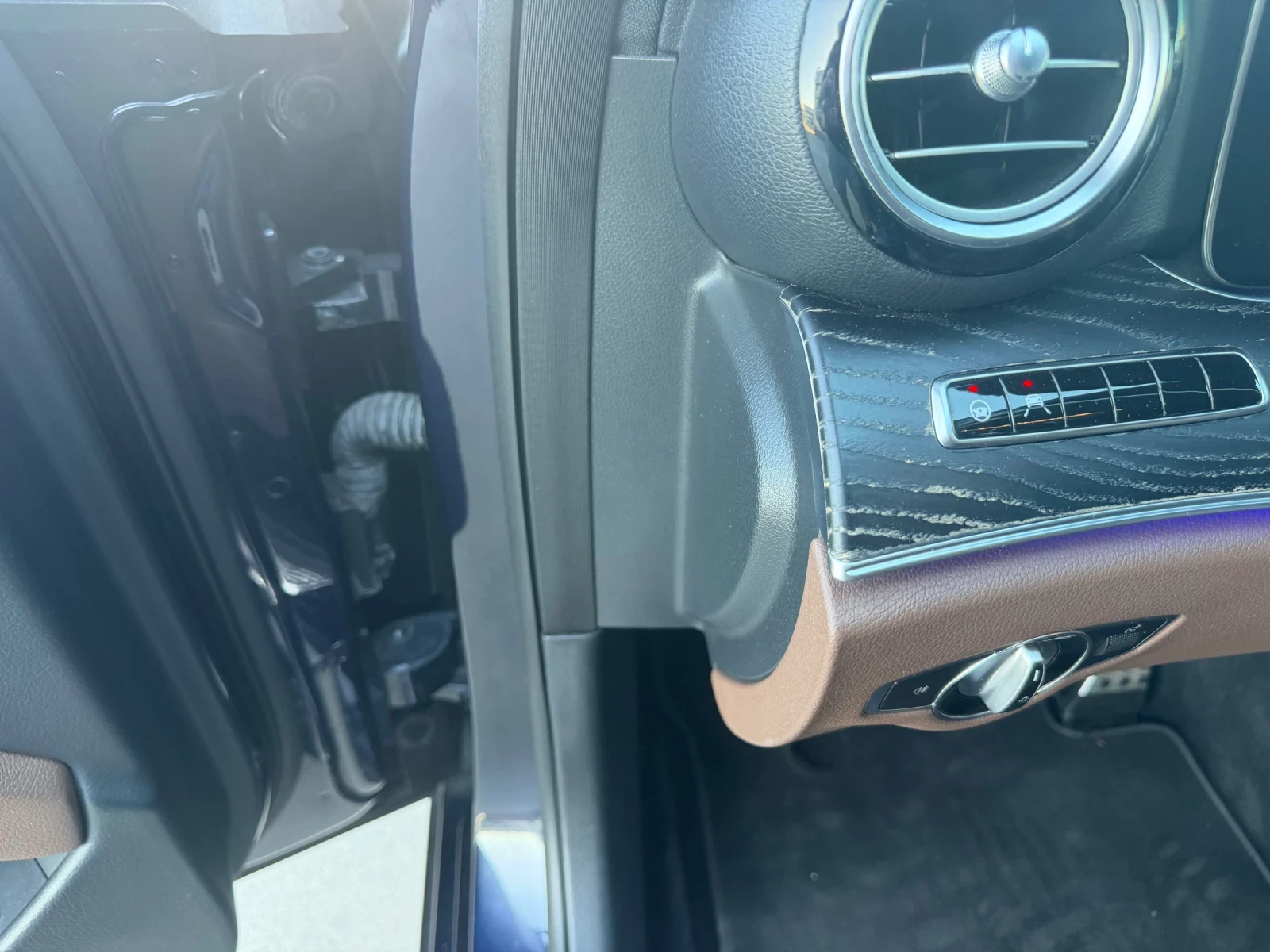 Mercedes-Benz E 220 AMG PAKET FACELIFT, снимка 11 - Автомобили и джипове - 55992001