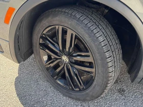 VW Tiguan Comfortline R Line Black Edition  CARFAX, снимка 7