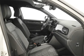 VW T-Roc R-LINE* BLACK-STYLE* DISTR* LED* CARPLAY* , снимка 11