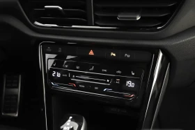 VW T-Roc R-LINE* BLACK-STYLE* DISTR* LED* CARPLAY*  | Mobile.bg � ����� ������ 8