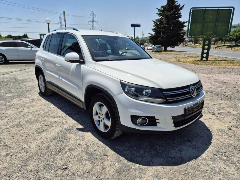 VW Tiguan 2.0TDI Автомат, снимка 7 - Автомобили и джипове - 46431011