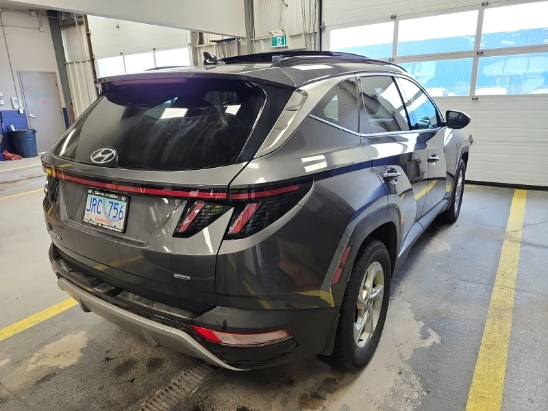 Hyundai Tucson * PREFERRED AWD* CARFAX* АВТОКРЕДИТ* , снимка 4 - Автомобили и джипове - 53122932