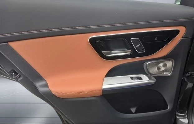 Mercedes-Benz GLC 300 Coupe 4Matic = AMG Line = Advanced Plus Гаранция, снимка 8 - Автомобили и джипове - 54729053