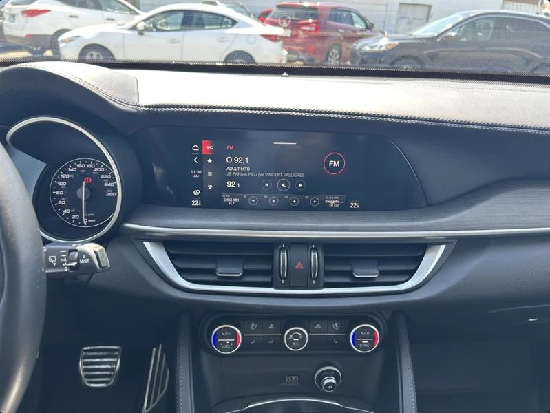 Alfa Romeo Stelvio Ti Lusso , снимка 16 - Автомобили и джипове - 55120308