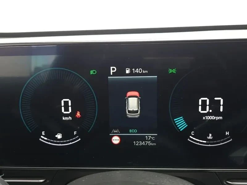 Hyundai Kona, снимка 8 - Автомобили и джипове - 56687658