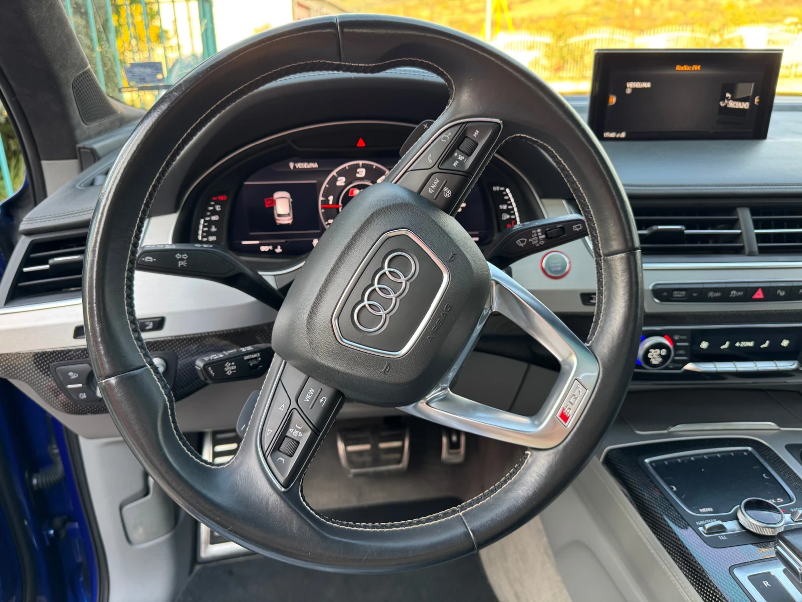 Audi SQ7 4.0 V8T* MATRIX* Black Line* Carbon* HeadUP* BOSE - изображение 6