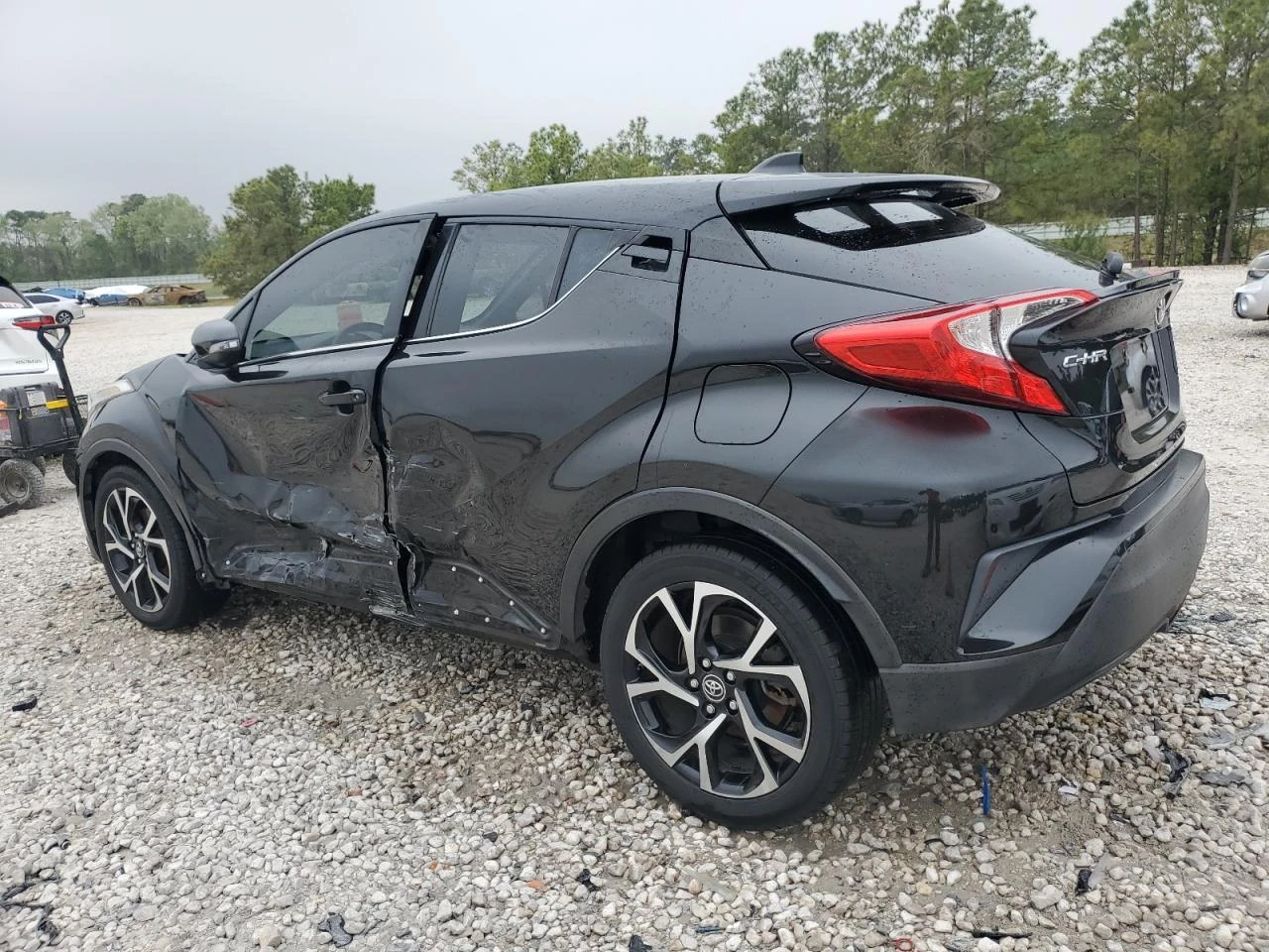Toyota C-HR XLE - изображение 2