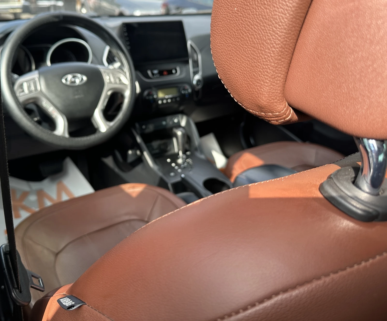 Hyundai IX35 2.0CRDI AUT/4X4/КОЖА/ПАНОРАМА - изображение 9