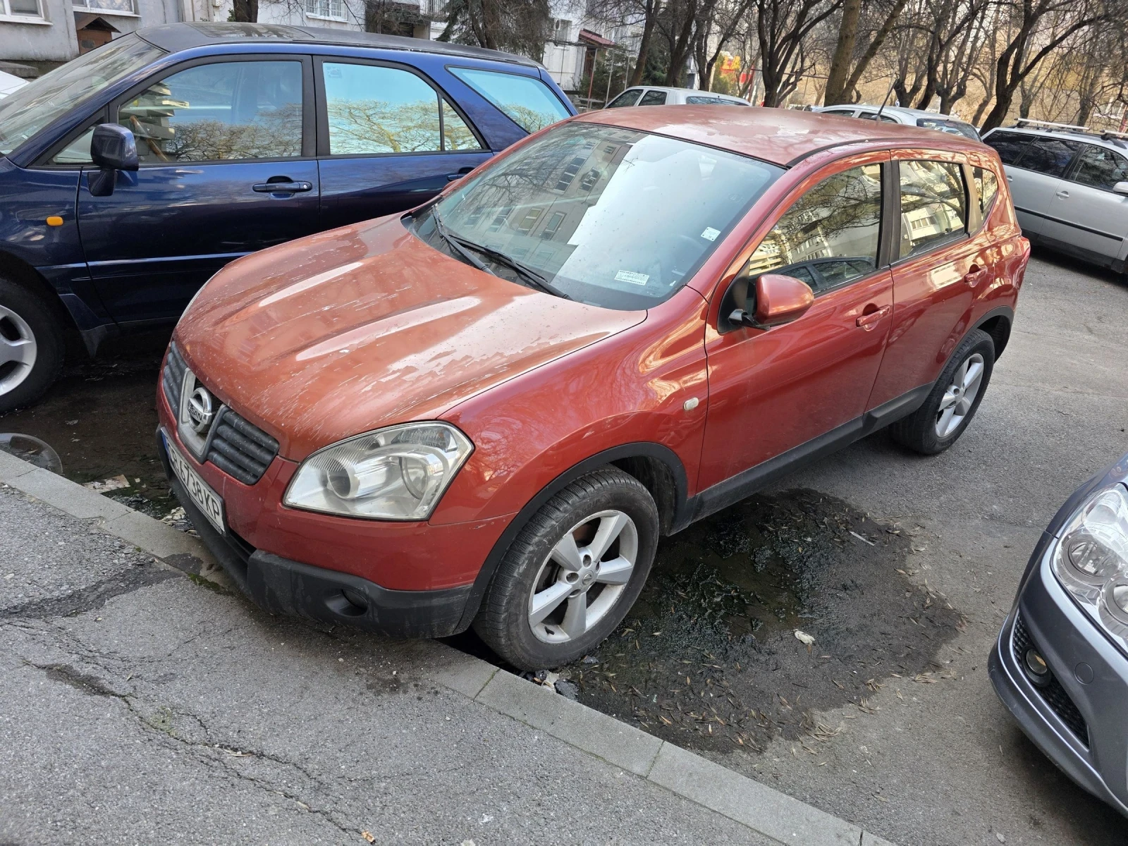 Nissan Qashqai 2.0 4x4, снимка 3 - Автомобили и джипове - 54084628