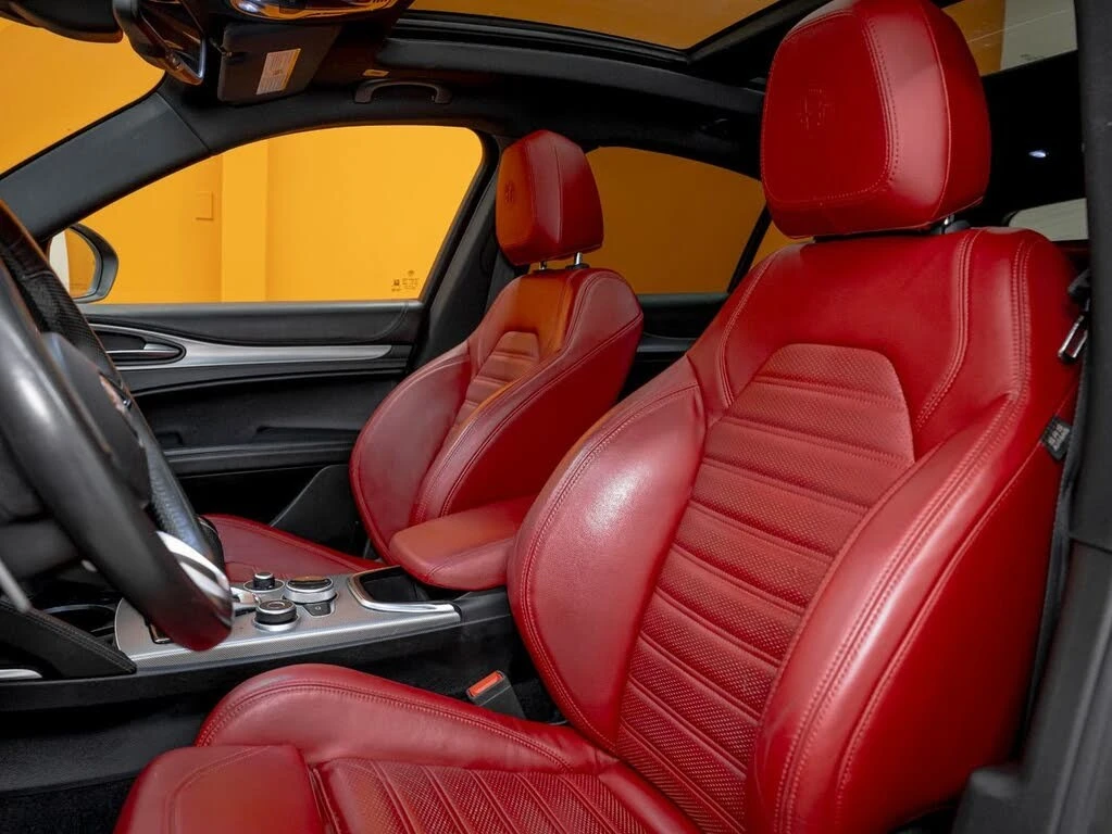 Alfa Romeo Stelvio * АвтоКредит * (ЦЕНА ДО БГ), снимка 8 - Автомобили и джипове - 54114145