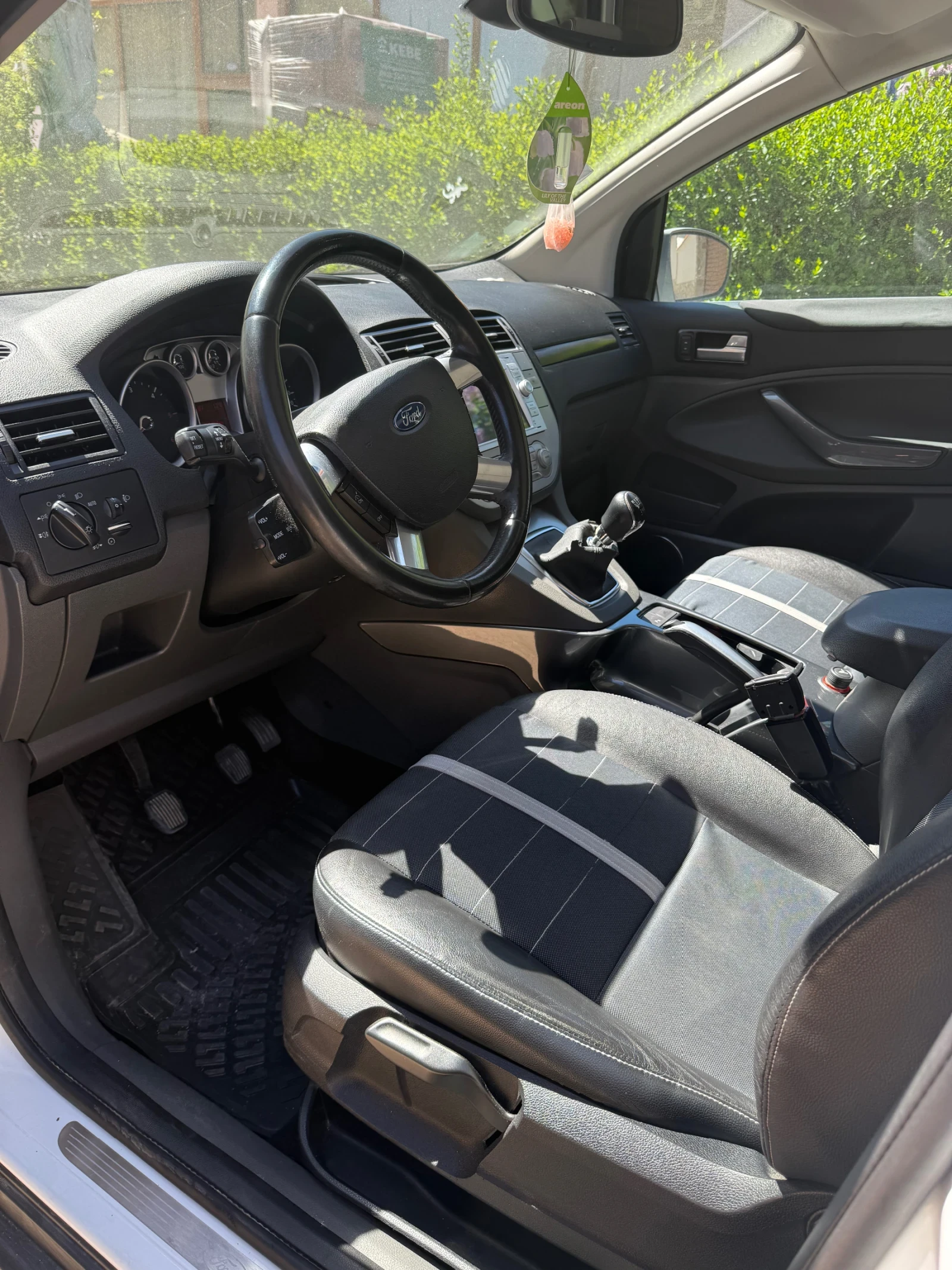 Ford Kuga, снимка 10 - Автомобили и джипове - 54398997