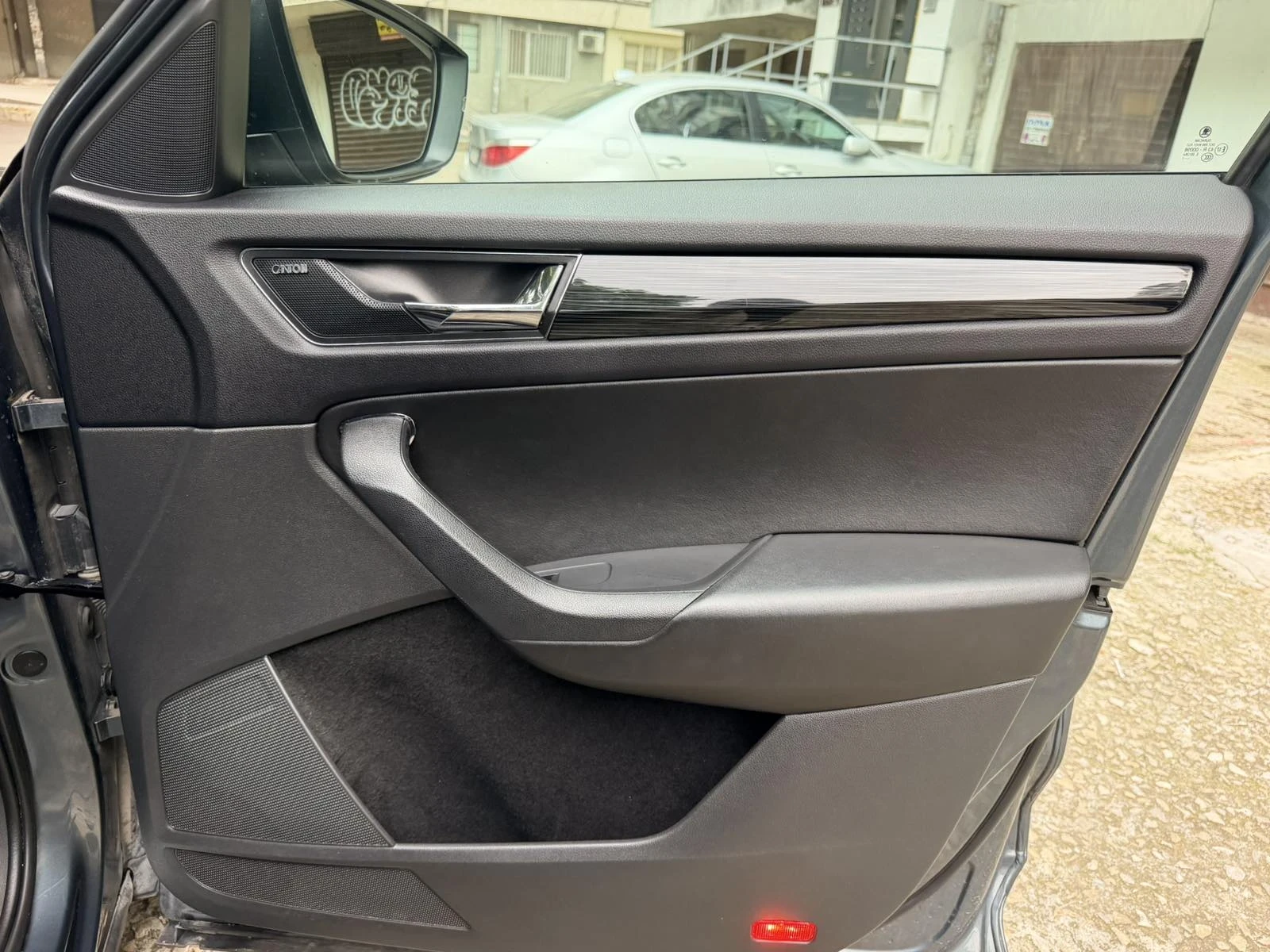 Skoda Kodiaq 2, 0 TDI, DSG, 4x4, 193кс, панорама, Canton, снимка 12 - Автомобили и джипове - 55826598