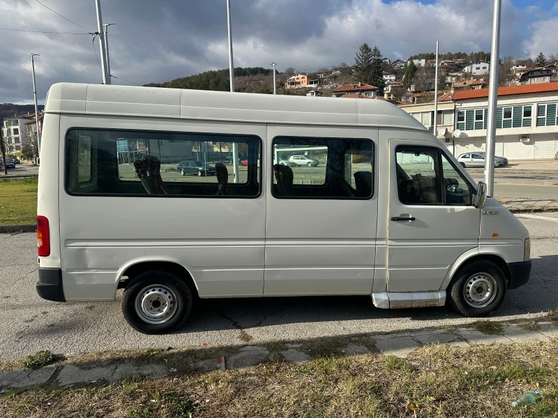 VW Lt 2.5 109кс. 8+ 1 Климатик, снимка 3 - Бусове и автобуси - 48078538