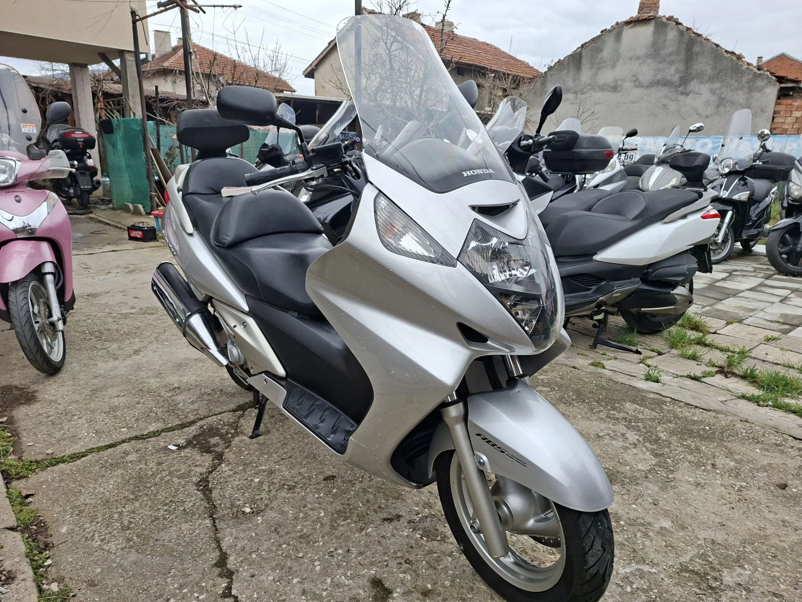 Honda Silver Wing 600ie ABS уникално запазен 100%РЕАЛНИ КМ.