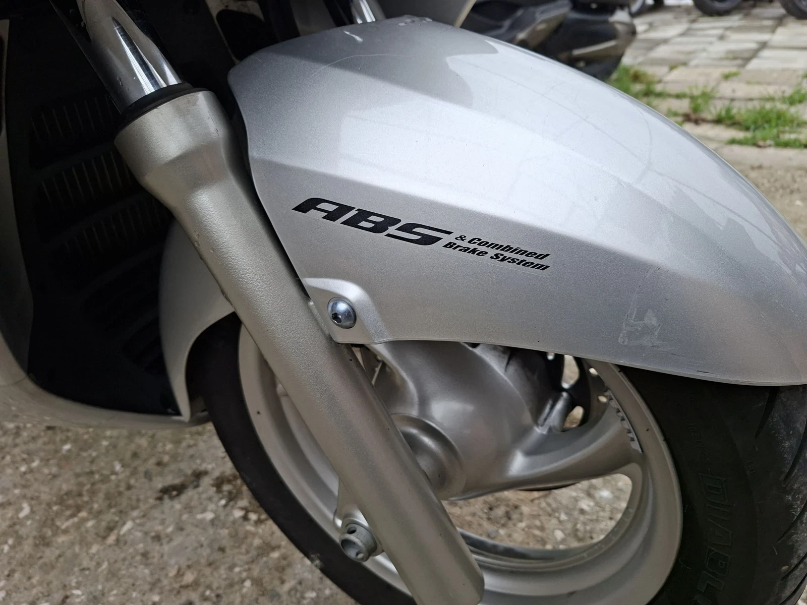 Honda Silver Wing 600ie ABS уникално запазен 100%РЕАЛНИ КМ., снимка 14 - Мотоциклети и мототехника - 53902749