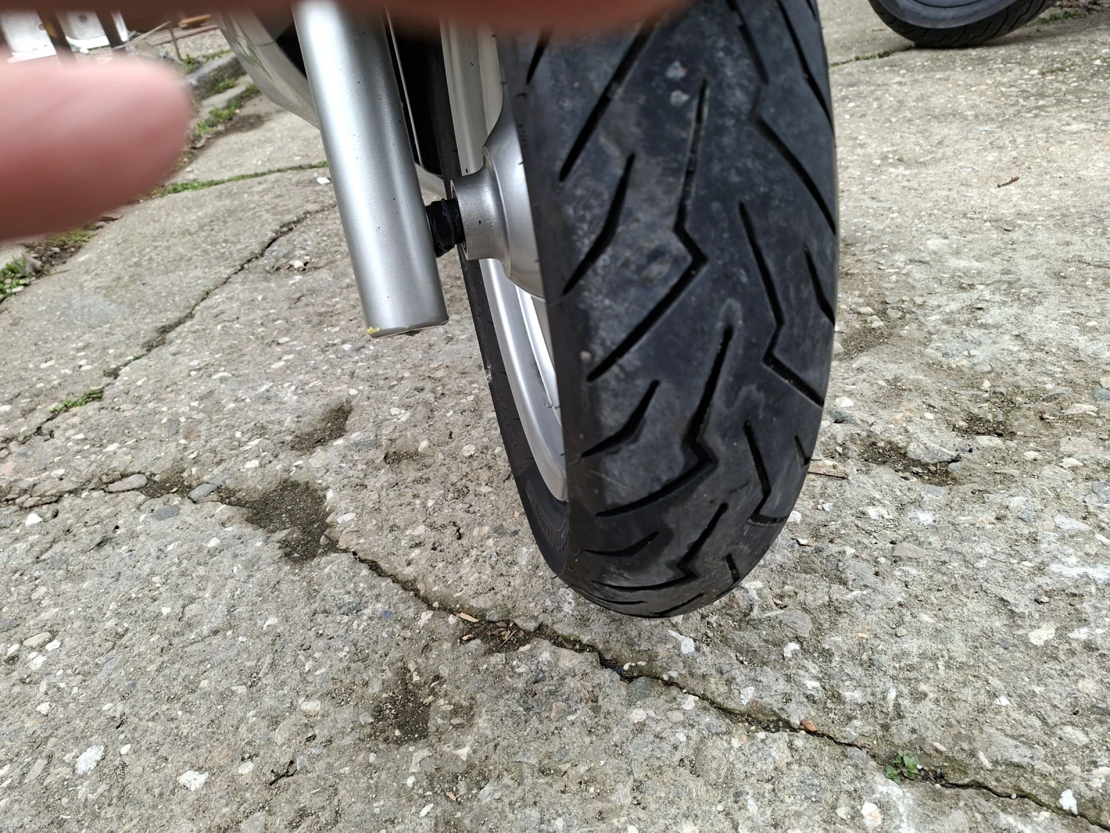 Honda Silver Wing 600ie ABS уникално запазен 100%РЕАЛНИ КМ., снимка 15 - Мотоциклети и мототехника - 53902749