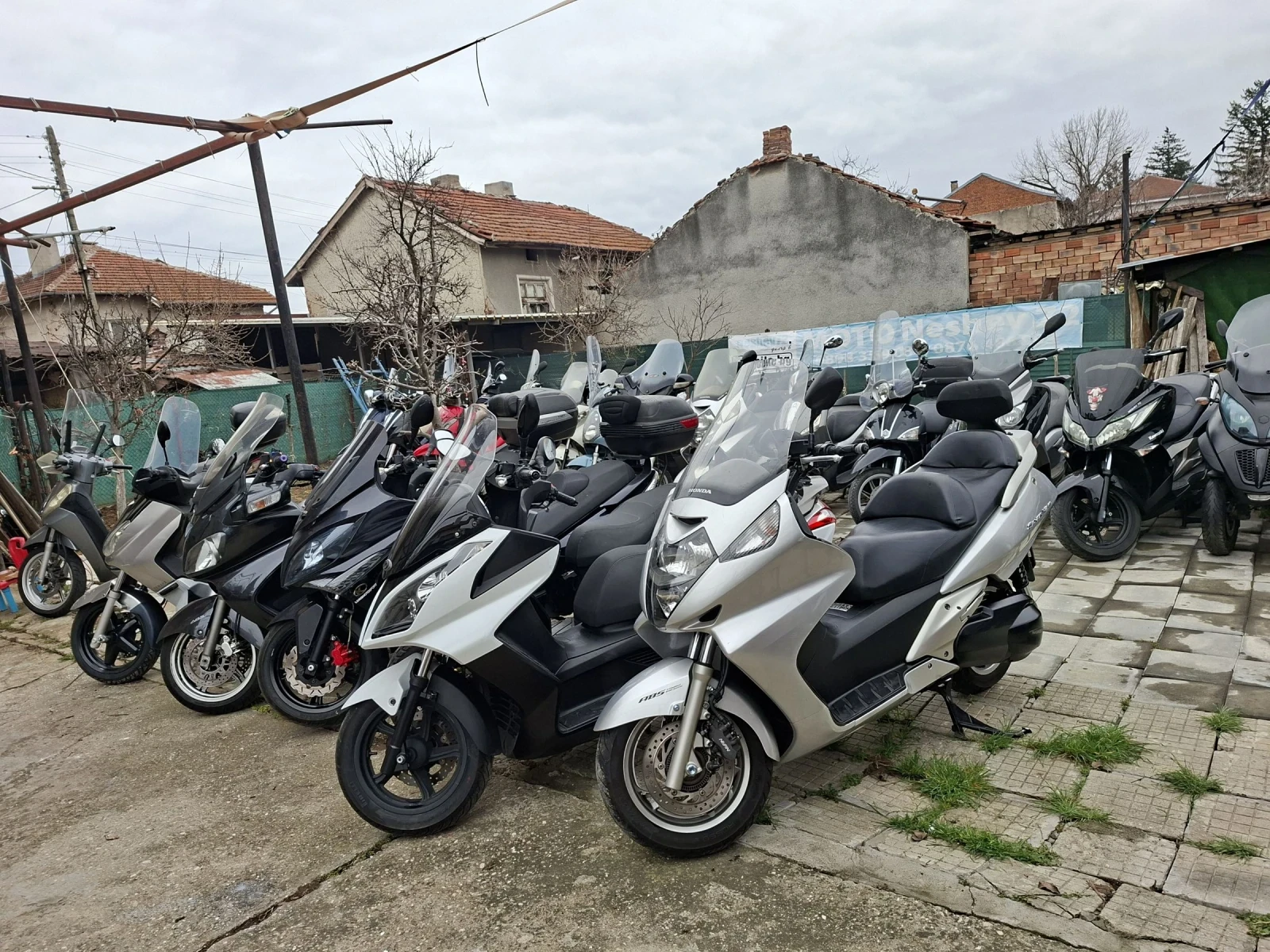 Honda Silver Wing 600ie ABS уникално запазен 100%РЕАЛНИ КМ., снимка 17 - Мотоциклети и мототехника - 53902749