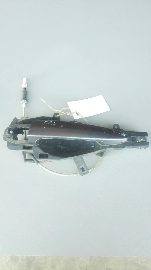 Дръжка врата външна предна лява Бмв 320д Е90