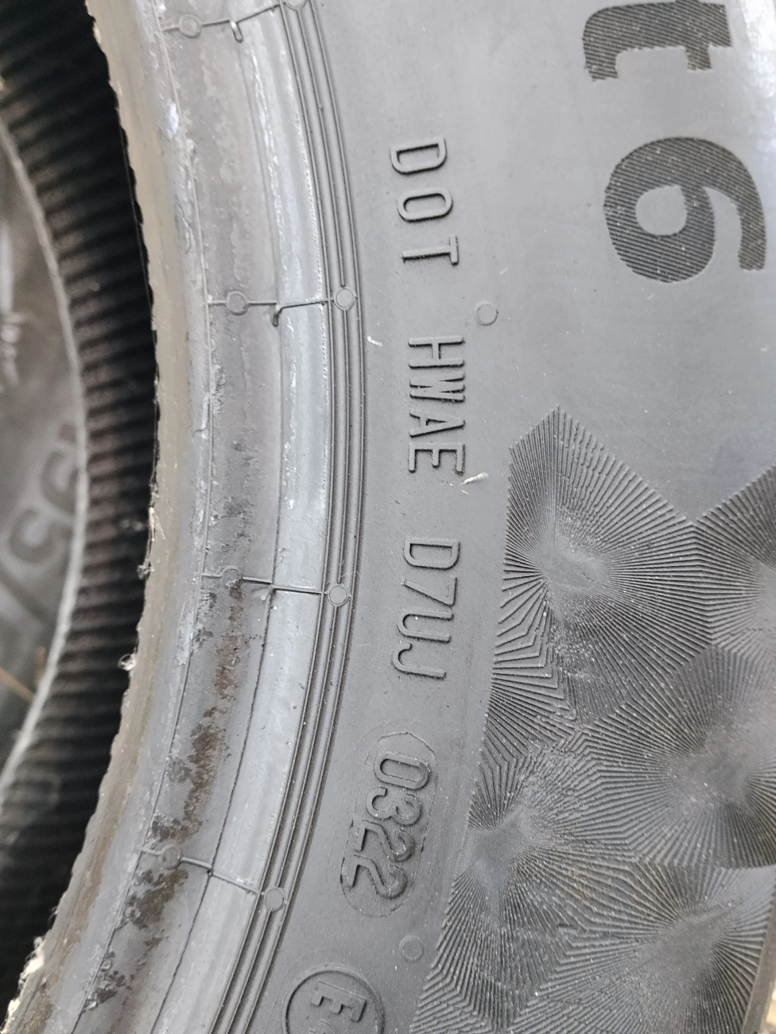 Гуми Летни 195/65R15, снимка 4 - Гуми и джанти - 56271231