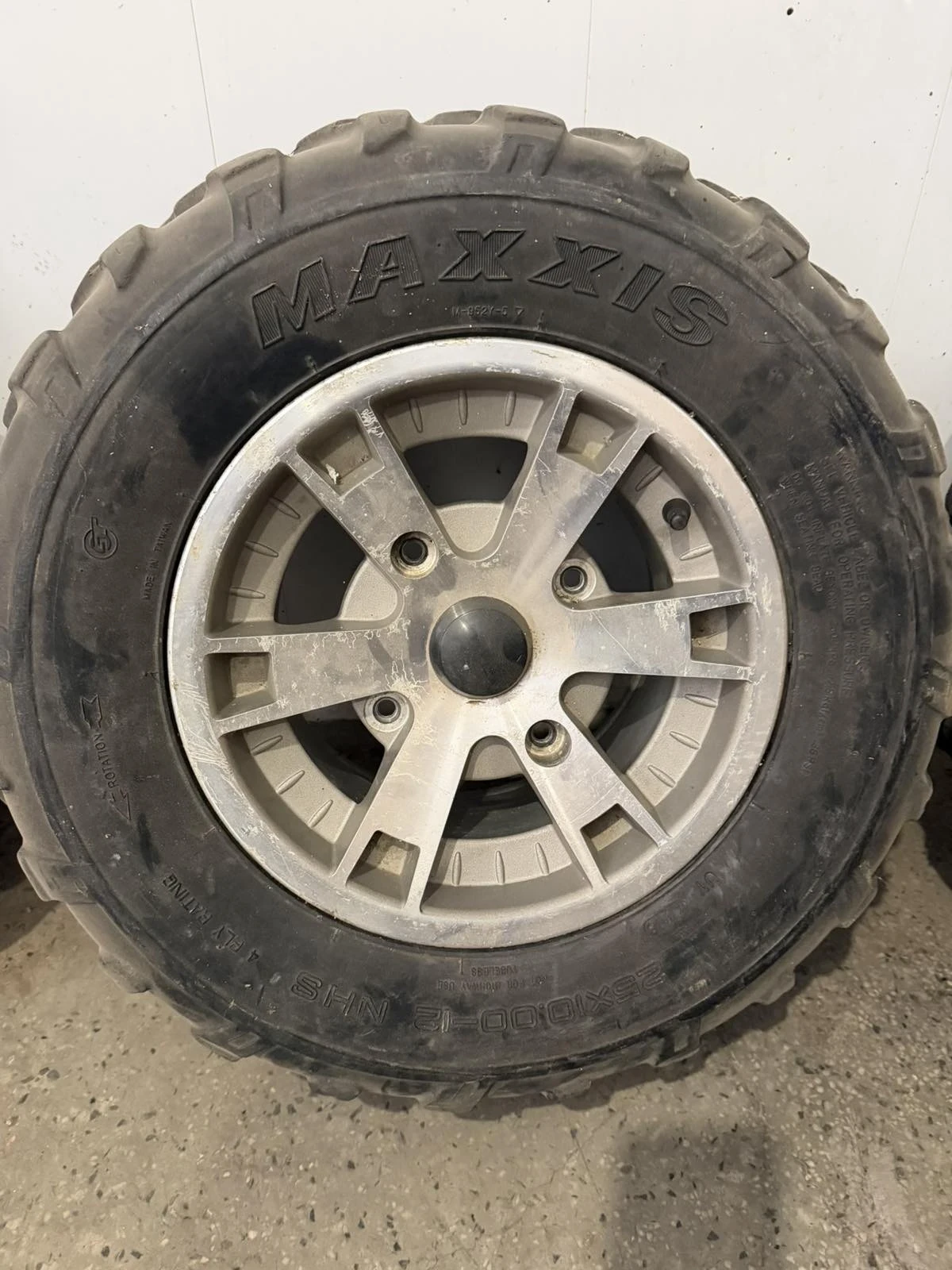 Гуми с джанти, снимка 5 - Гуми и джанти - 56714865