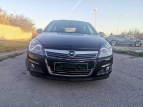 Opel Astra FACE/1.6i/ПЕРФЕКТЕН, снимка 2