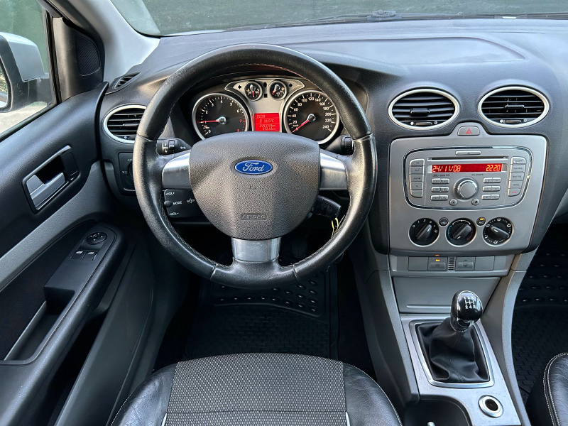 Ford Focus 1.6, снимка 14 - Автомобили и джипове - 46737389