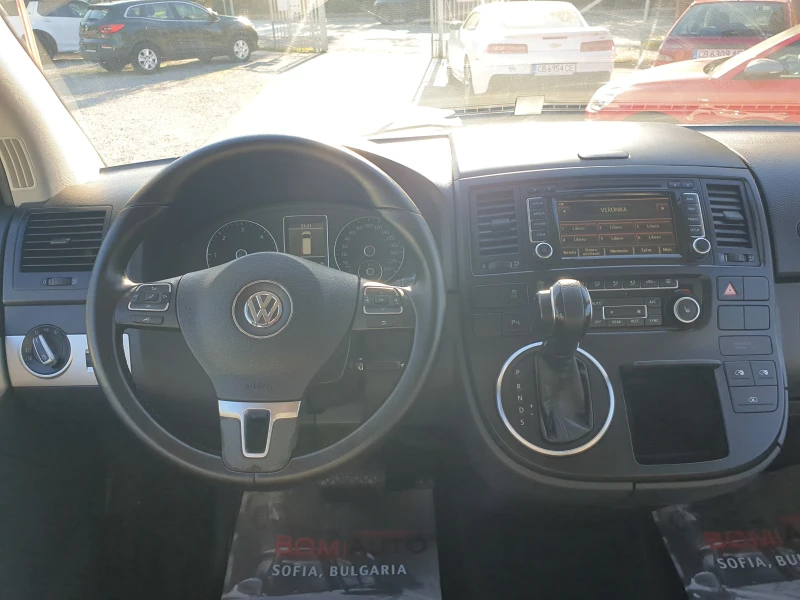 VW Multivan 2.0TDi* 4X4* EURO5B* 7места* АВТОМАТИК* КОЖА* , снимка 8 - Автомобили и джипове - 47643175