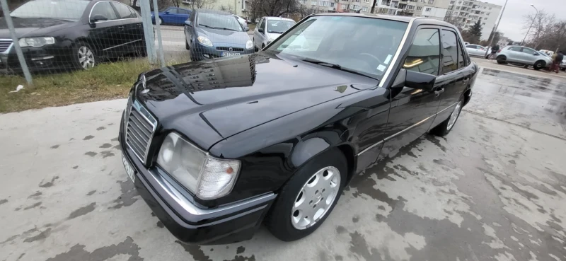 Mercedes-Benz 124 E200 136кс 1995г  , снимка 6 - Автомобили и джипове - 48158586