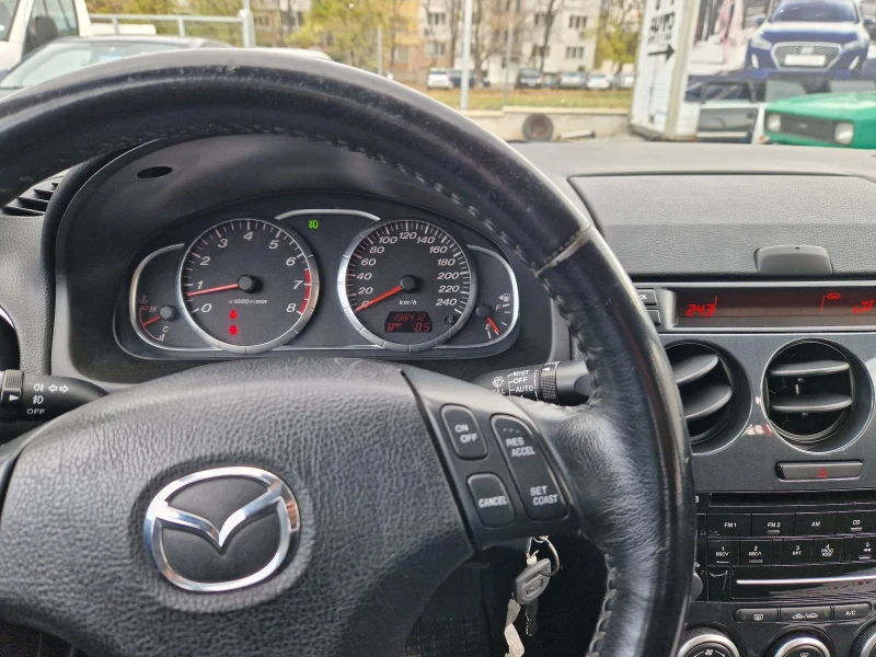 Mazda 6 1.8i FACELIFT , снимка 11 - Автомобили и джипове - 48037577