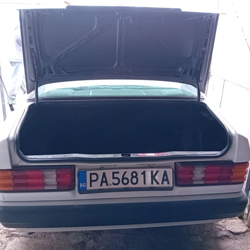 Mercedes-Benz 190, снимка 10 - Автомобили и джипове - 48273681