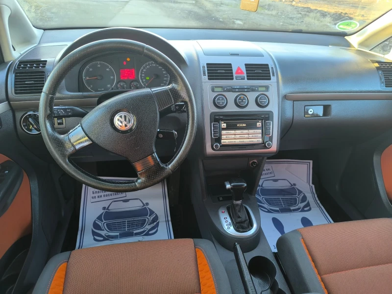 VW Touran 2.0TDI CROSS , снимка 9 - Автомобили и джипове - 48840591