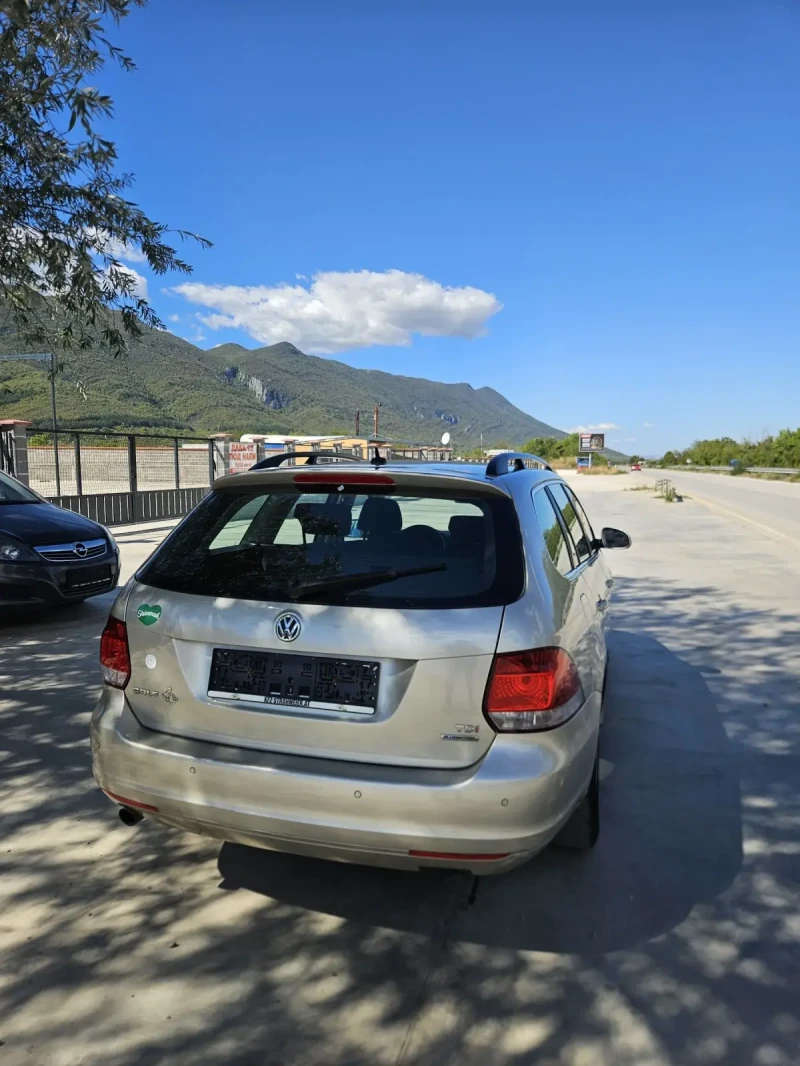 VW Golf, снимка 3 - Автомобили и джипове - 52504792