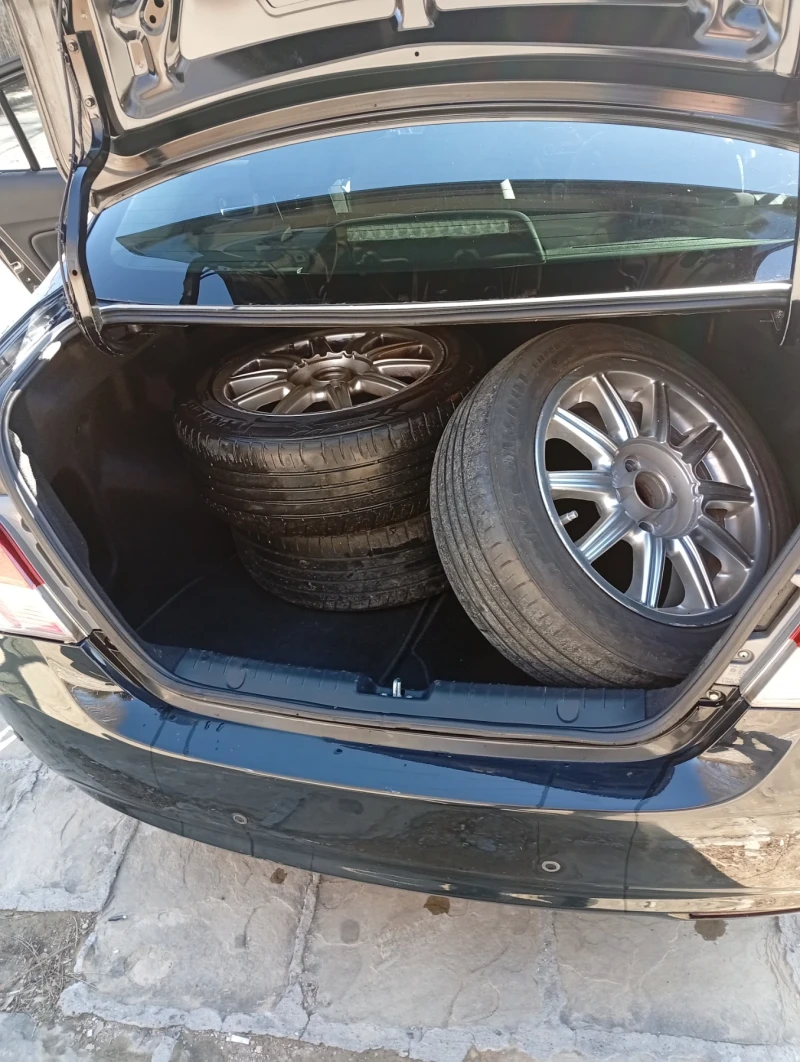 Mitsubishi Space star 1.2, снимка 11 - Автомобили и джипове - 52461525