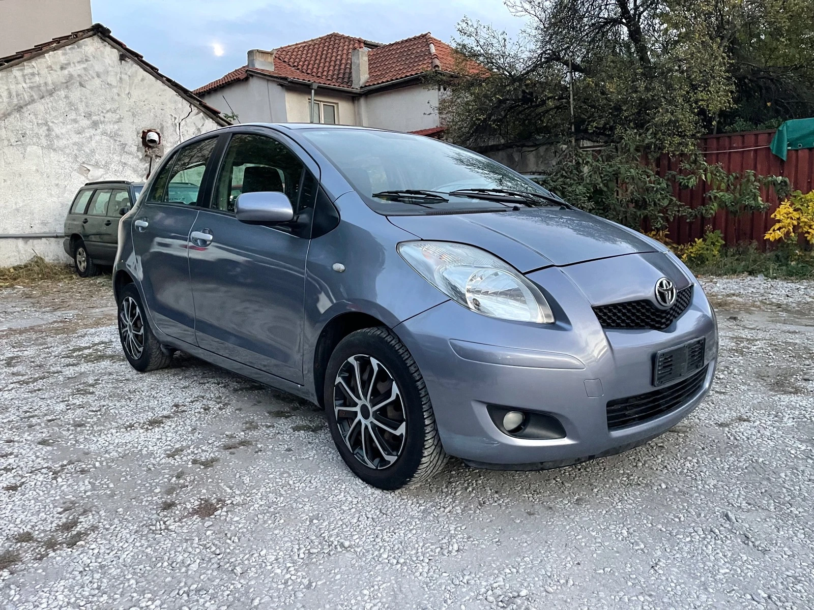 Toyota Yaris 1.0VVT 85HP VERIGA GAS  FACE KLIMA 2012G eur 5 - изображение 6