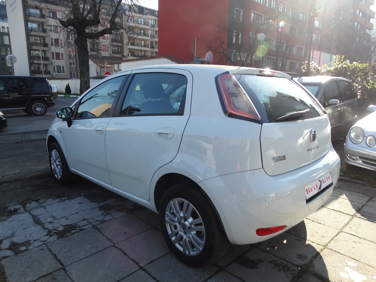 Fiat Punto 1.4I CNG EURO 5B - изображение 5