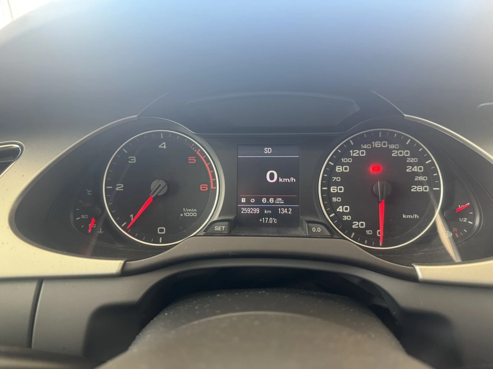Audi A4 B8 - изображение 8